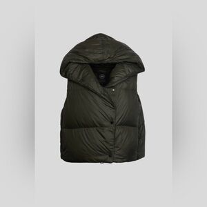 NWT - Canada Goose Rhoda Hooded Vest - Size Small - Colour: Volcano